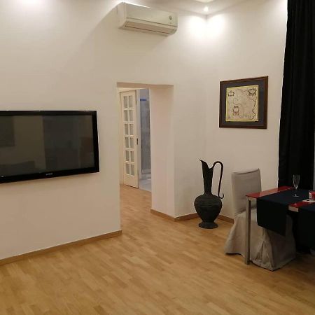 La Dimora Dei Borbone Appartement Napels Buitenkant foto