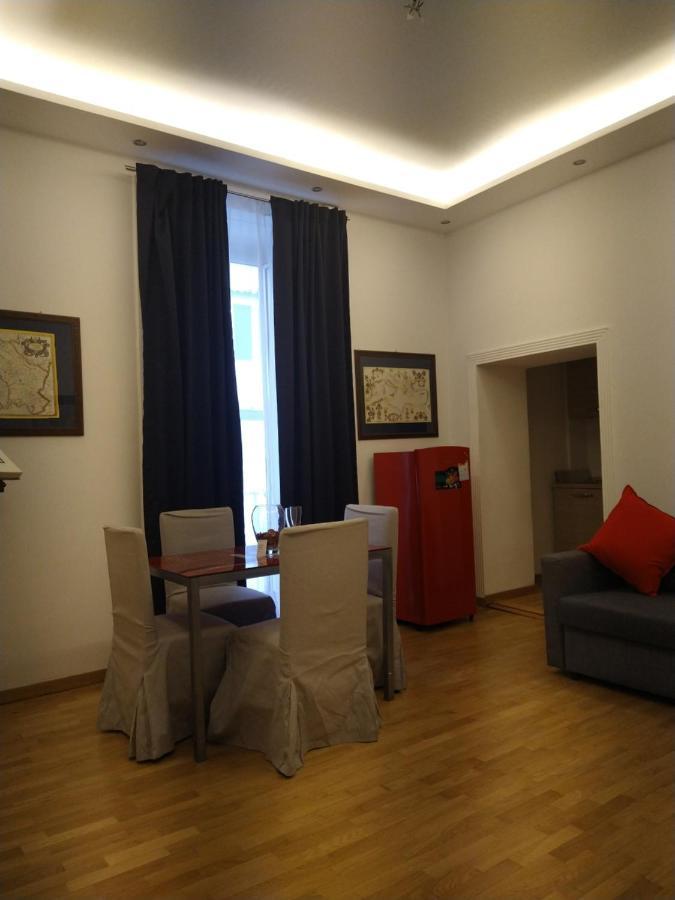 La Dimora Dei Borbone Appartement Napels Buitenkant foto